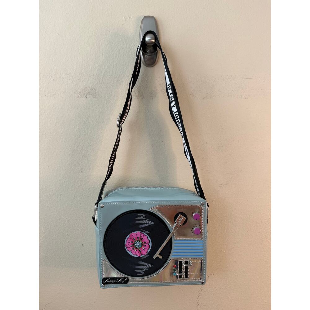 Betsey Johnson “Play it DJ” Record Player Crossbody Bag - Picture 2 of 9